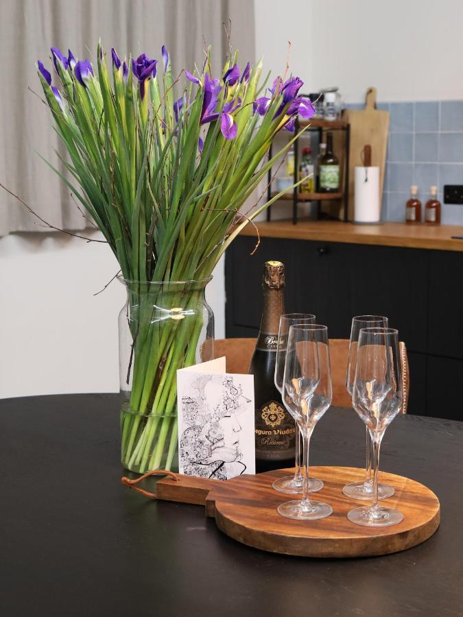 Iris'T; Dijkhuisje In De Polders Van Groede.ヴィラ エクステリア 写真